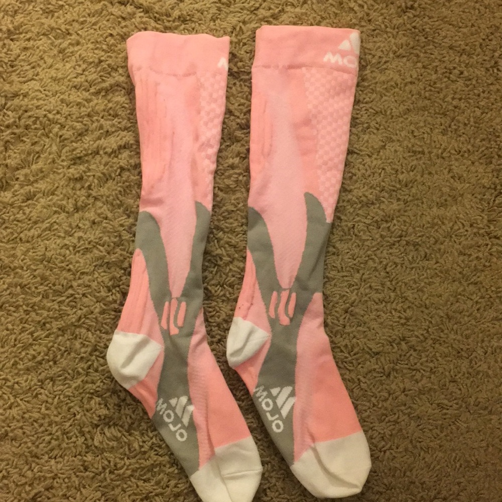 Mojo medium compression socks pink NEW